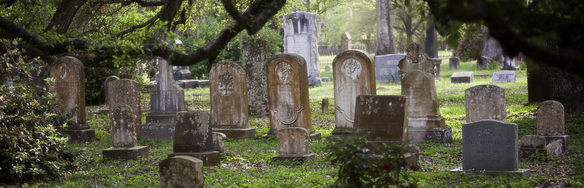 Cemeteries & Graveyards