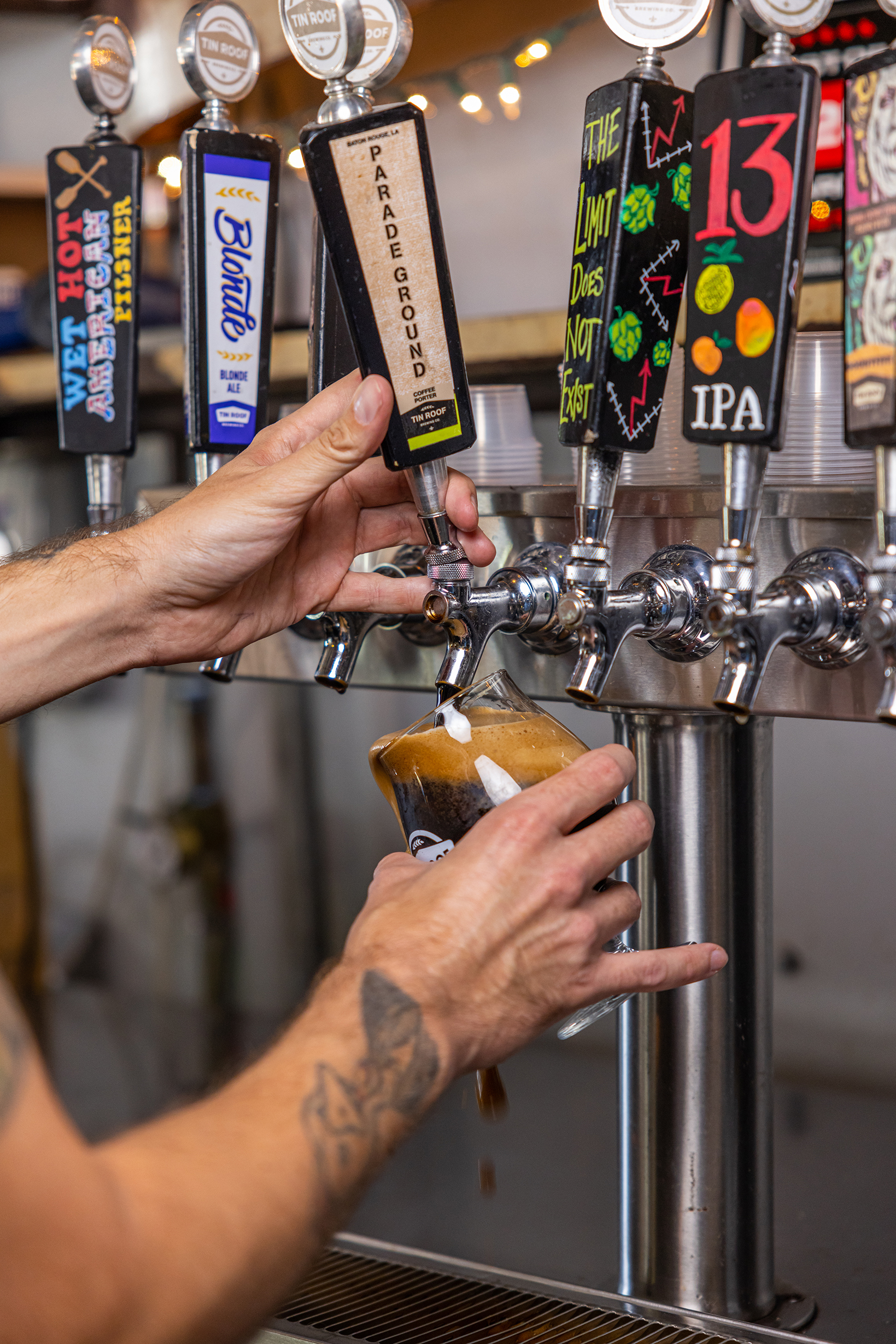 2022_lot_visual_assets_summer_-_tin_roof_brewery_03_photo_select.jpg Tin Roof Brewing in Baton Rouge