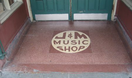 Though the space is now a Laundromat, the entrance to J&M Music Shop and Studio remains. Wikimedia commons. Photo by Infrogmation.