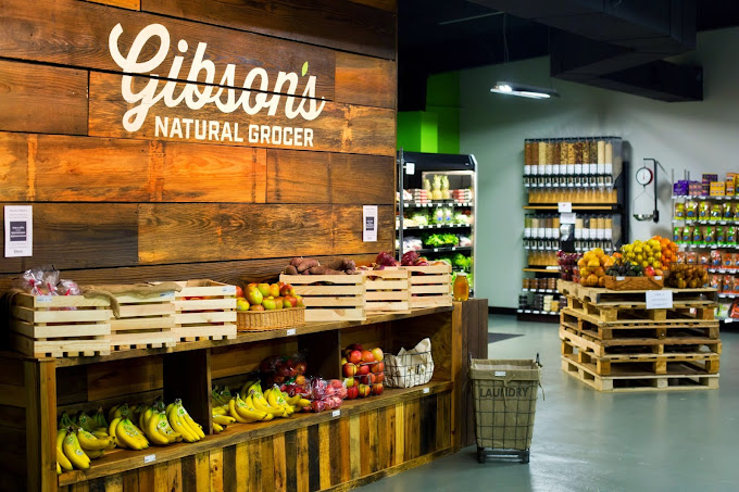 A produce stand at Gibson's Fresh Grocer