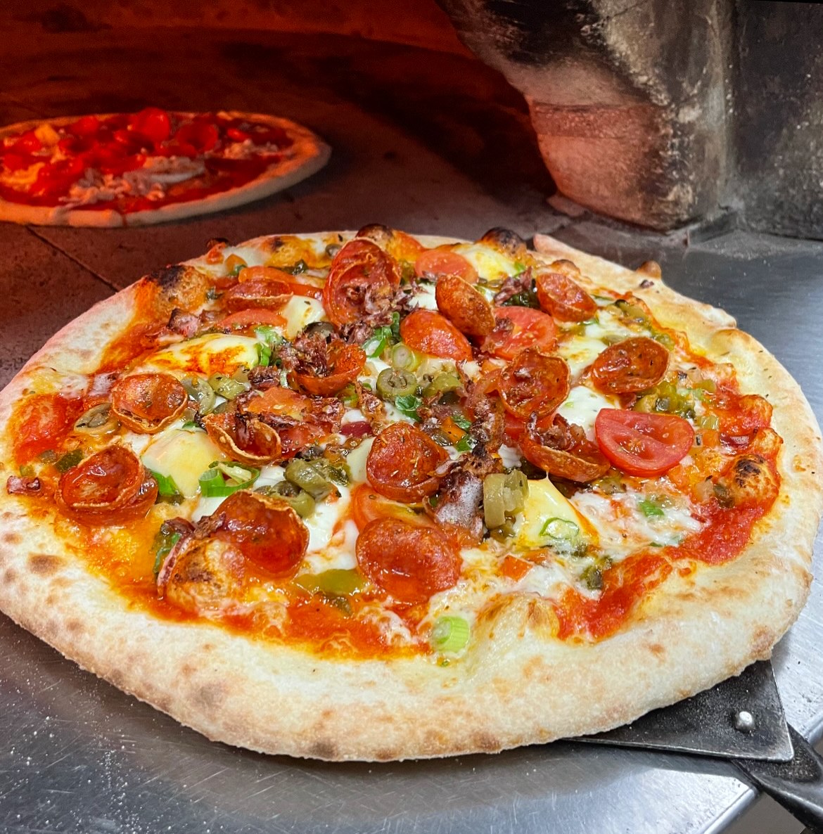 Cajun Saucer Pizza Photo