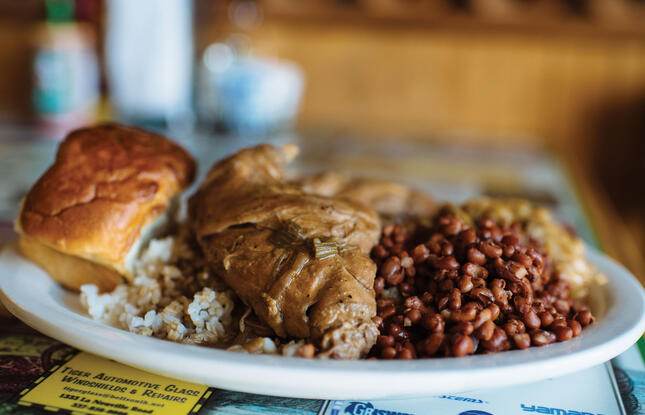Food plate at T-Coon's Restaurant in Lafayette, Louisiana
