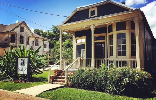 The River Road African American Museum is dedicated to educated the community about the history and culture of African Americans in the rural communities of South Louisiana.