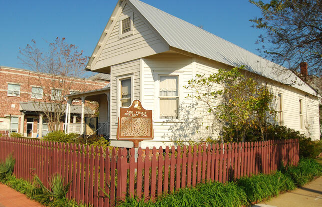 Arna Bontemps African American House in Alexandria