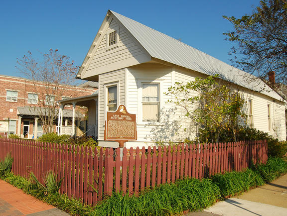 Arna Bontemps African American House in Alexandria