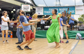 French-Quarter-Fest-Dancing