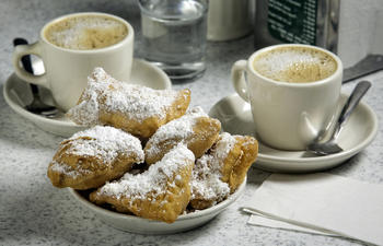 Coffee and beignets in cafe du monde