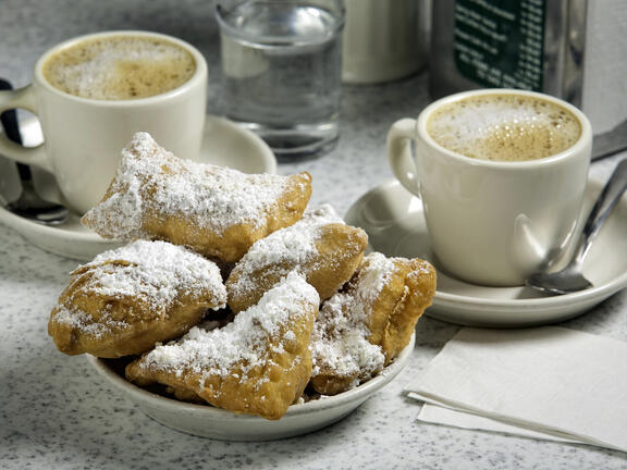 Coffee and beignets in cafe du monde