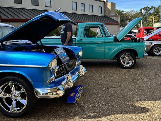 Show & Shine at La Legends Fest