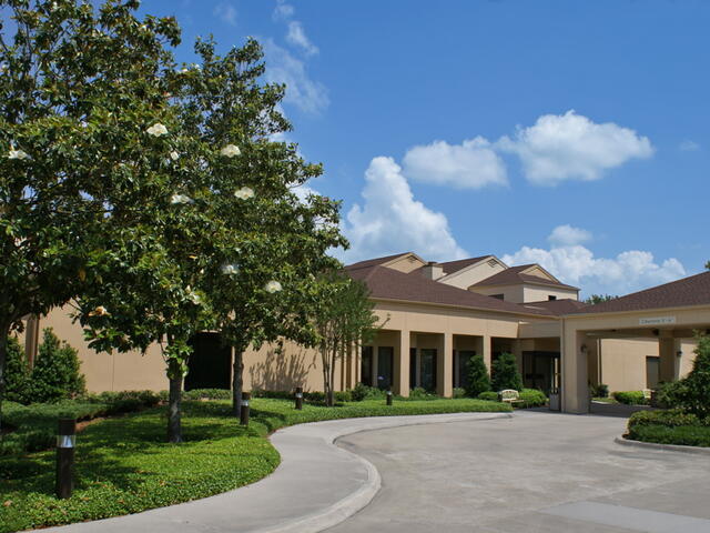 Courtyard by Marriott Baton Rouge Acadian Center Photo