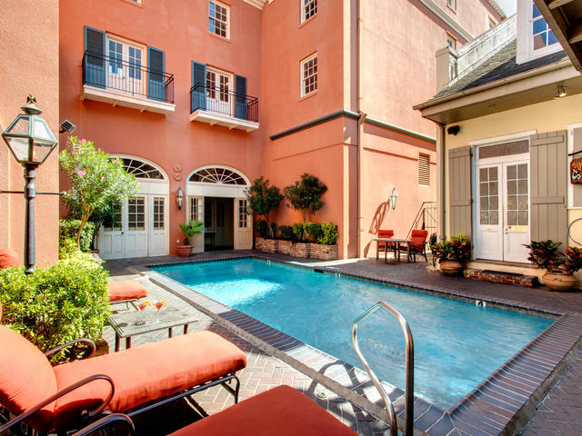 Dauphine Orleans Hotel - Outdoor Courtyard Pool