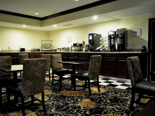 Breakfast Room at the Evangeline Downs Hotel