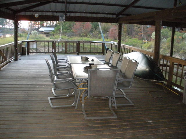 Green Acres guests also have access to our boat launch, boat house (Picnic area), trapeze swing, and floating swim deck.