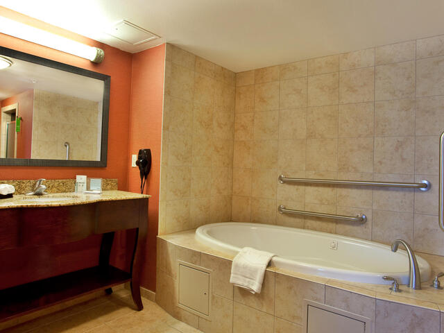King Whirlpool Area