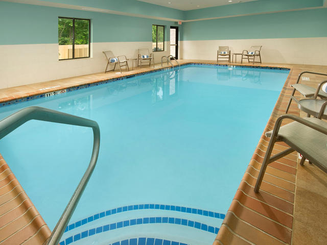 Hampton Inn Lake Charles Photo 6