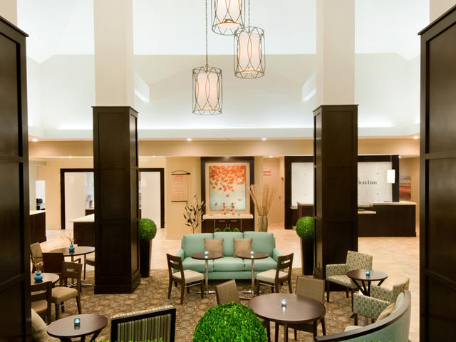 Hilton Garden Inn New Orleans Convention Center Photo 2