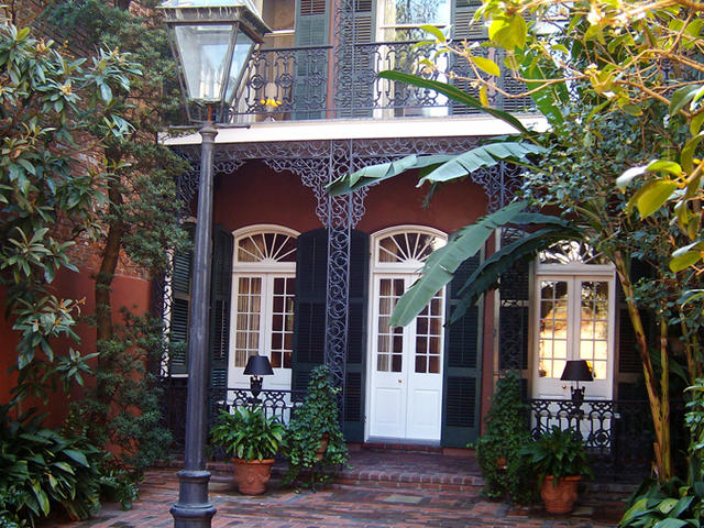 Williams Residence, Courtyard