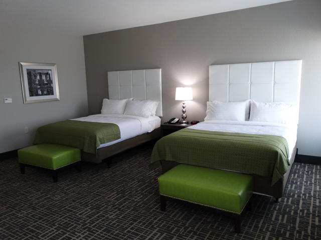 Double Queen Room