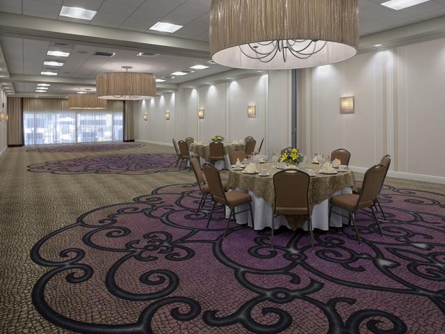 banquet room meeting room