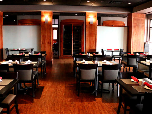 Celebrity Grill at Hollywood Casino