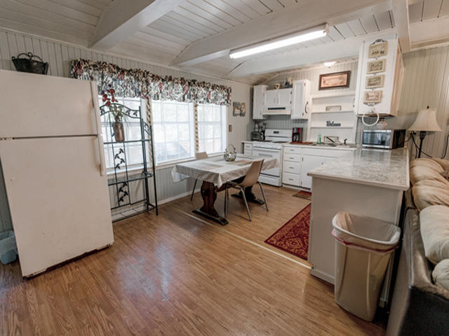 Kitchen of Lakeview Oasis