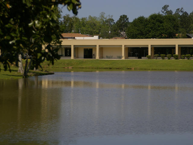 Magnuson Hotel St Francis Hotel on the Lake