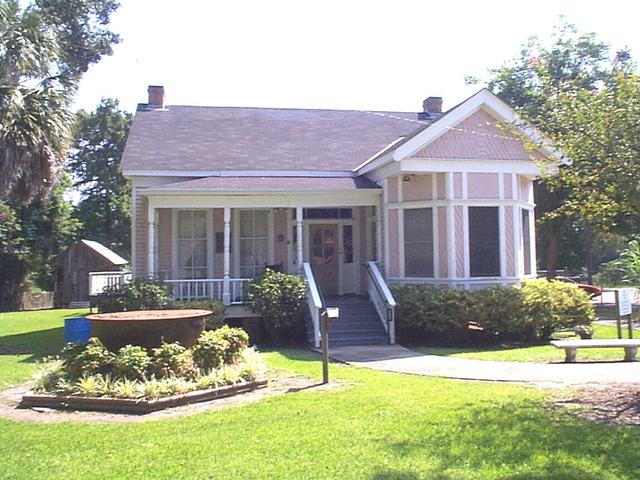 Jeanerette Bicentennial Park & Museum