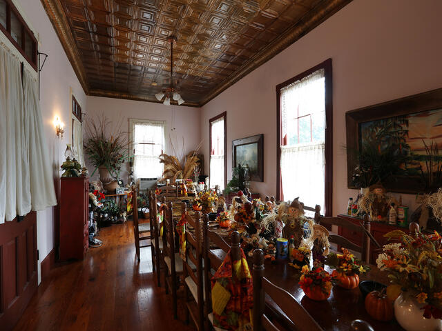 Conference/Dining Room