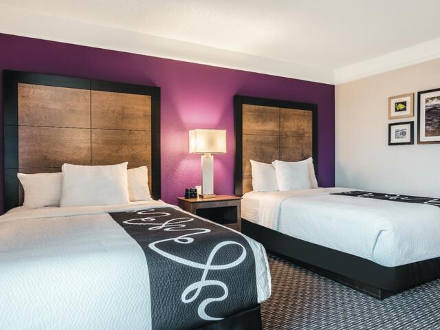 Room with two double beds