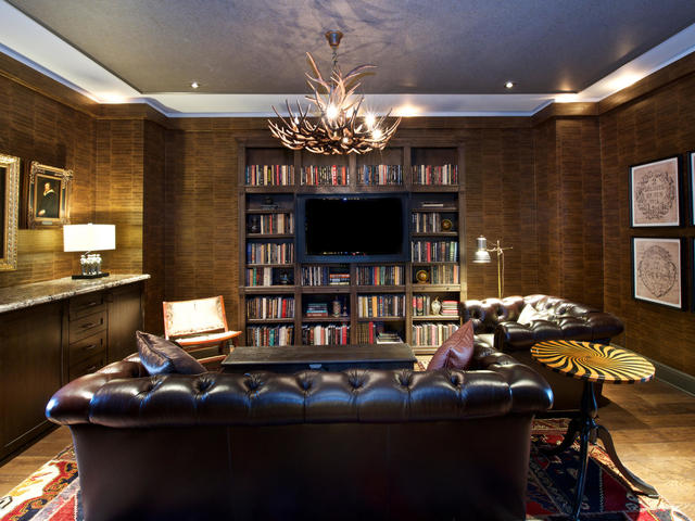 Suite 530