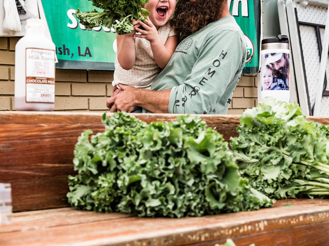 Weekend Farmers Market, Covington, Abita Springs, Mandeville Slidell. Grab fresh, local fruits, veggies, and preserves. Great artwork and jewelry is showcased, too!