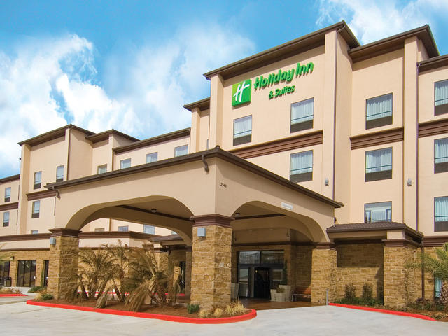 Holiday Inn & Suites Lake Charles Photo