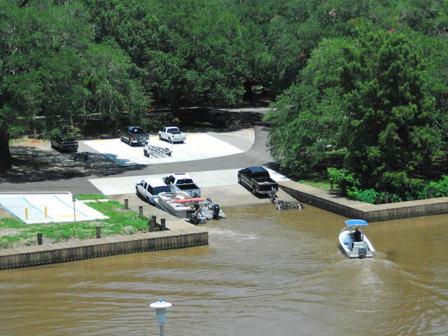 New Iberia City Park Boat Launch Photo 2