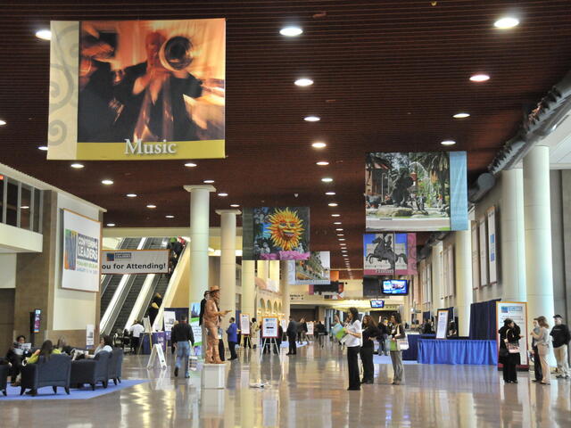 Lobby of the New Orleans Ernest N. Morial Convention Center Photo 3