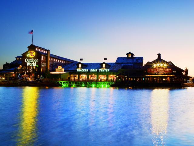 Bass Pro Shops - Denham Springs night view