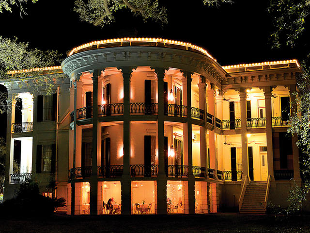 The stunning Rotunda side of the Mansion.  The Mansion Restaurant is located on the bottom floor.