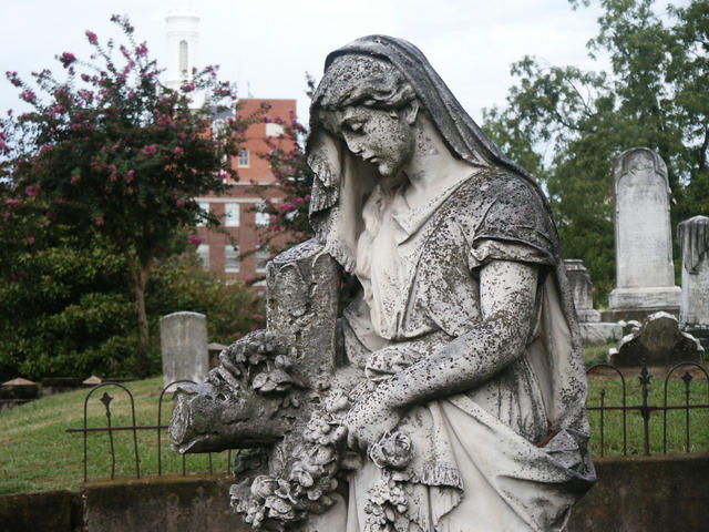 Oakland Cemetery Photo