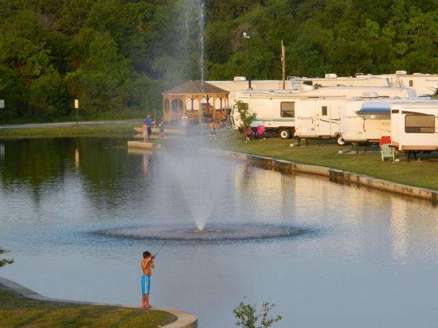 Beyonder Resort Cajun Moon Photo 6