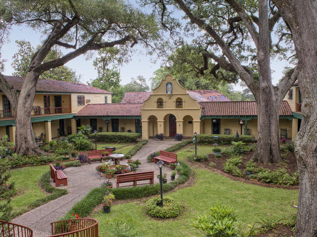 Our Lady of the Oaks Retreat House Photo