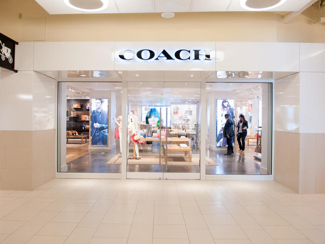 The Outlet Collection at Riverwalk - Coach storefront Photo 5