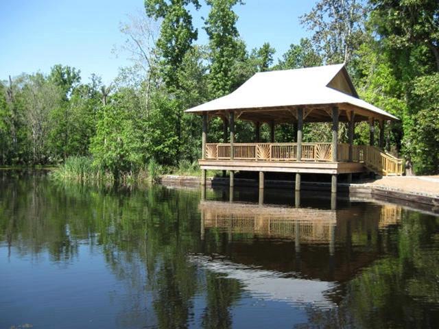 Waterfront picnic pavilion