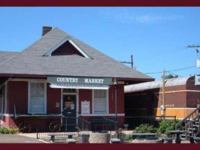 Ponchatoula Country Market Photo