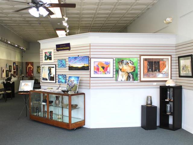 RealArt DeRidder Art Gallery "RAD" Photo