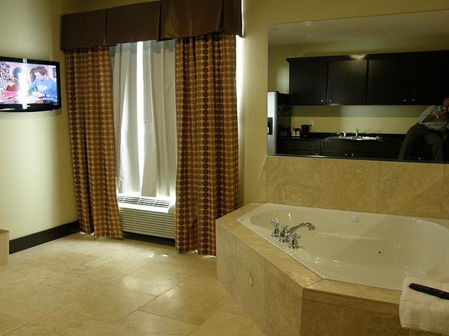 Jacuzzi Room