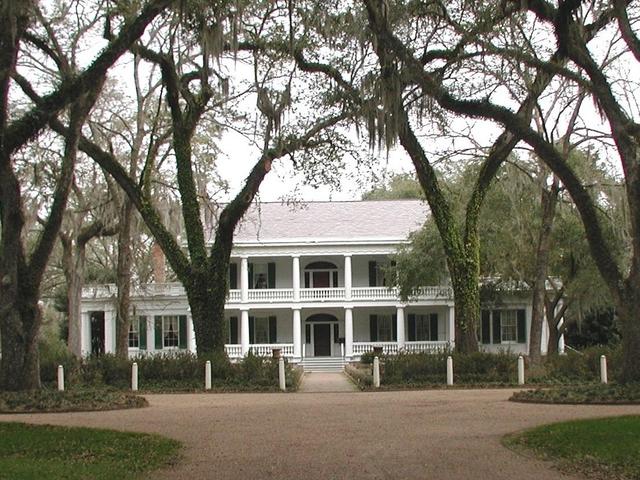 The main house of Rosedown Plantation.