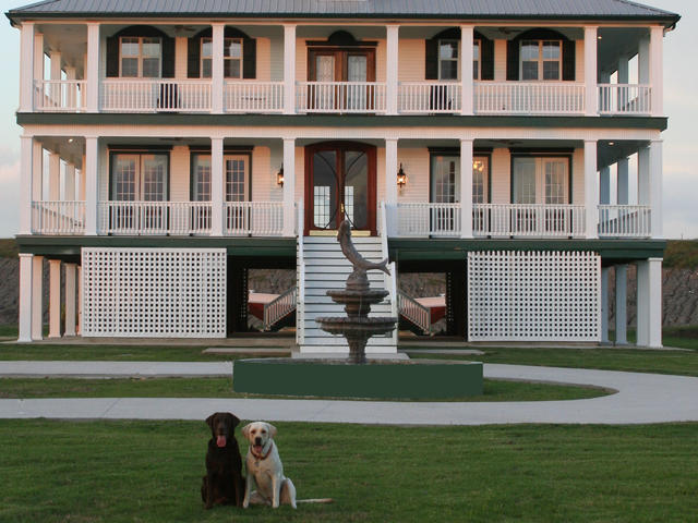 Saltgrass Lodge