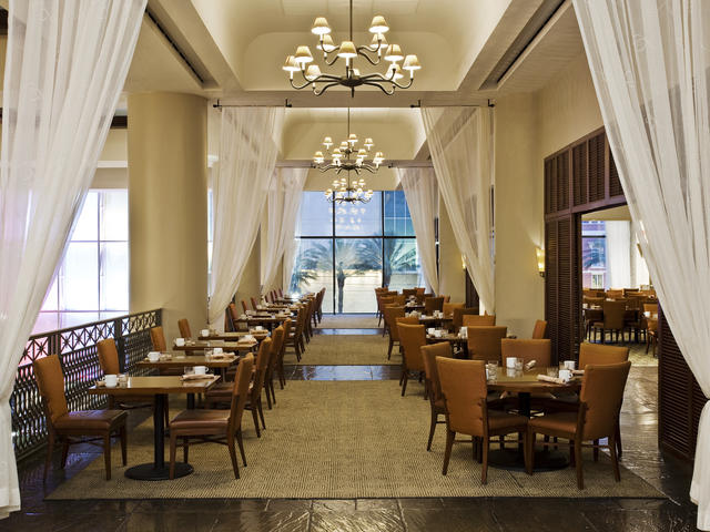 Roux Bistro