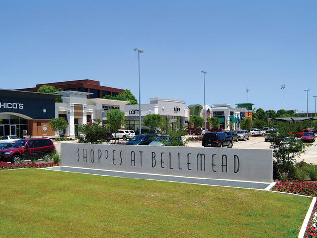 Shoppes at Bellemead Photo