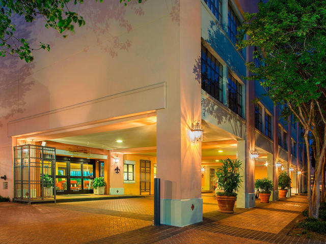 Sonesta ES Suites New Orleans Convention Center Photo