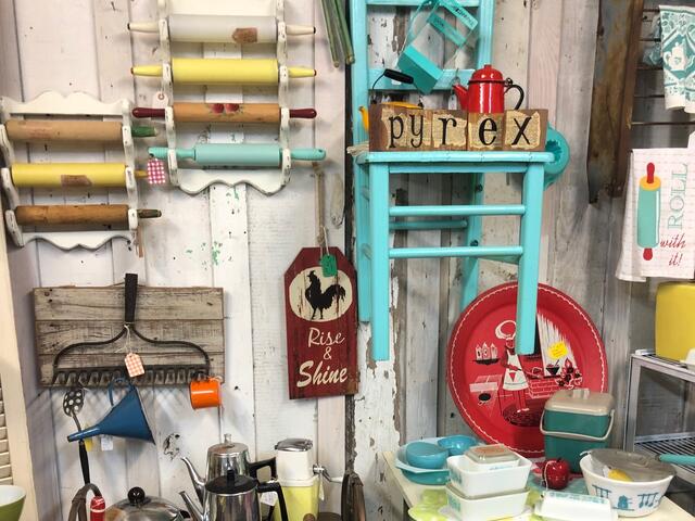 Sunset Rail Stop Flea Market Photo 2